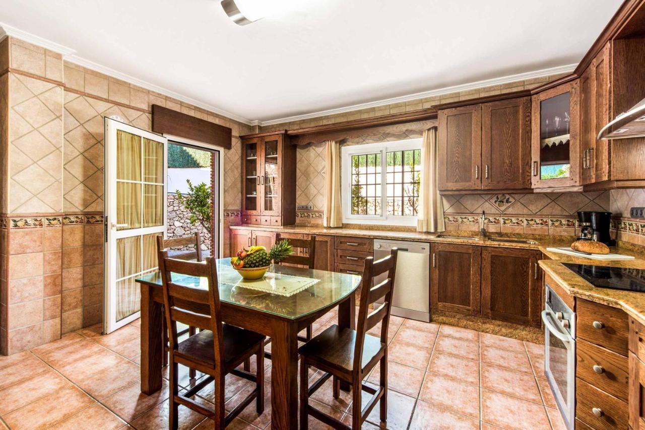 Villa Sol Нерха Экстерьер фото